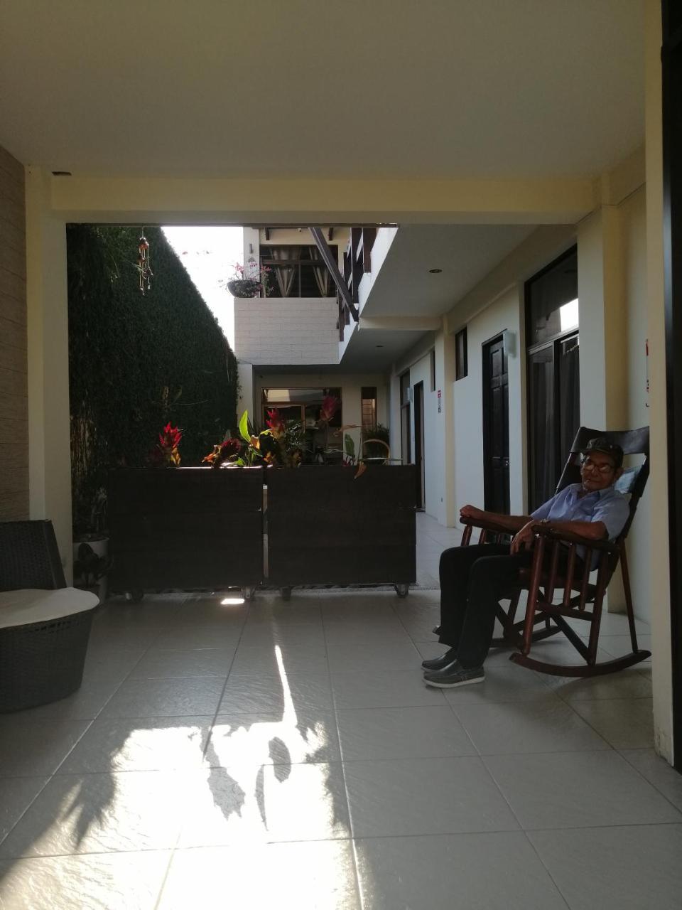 Cabinas Gosen 3* Puntarenas