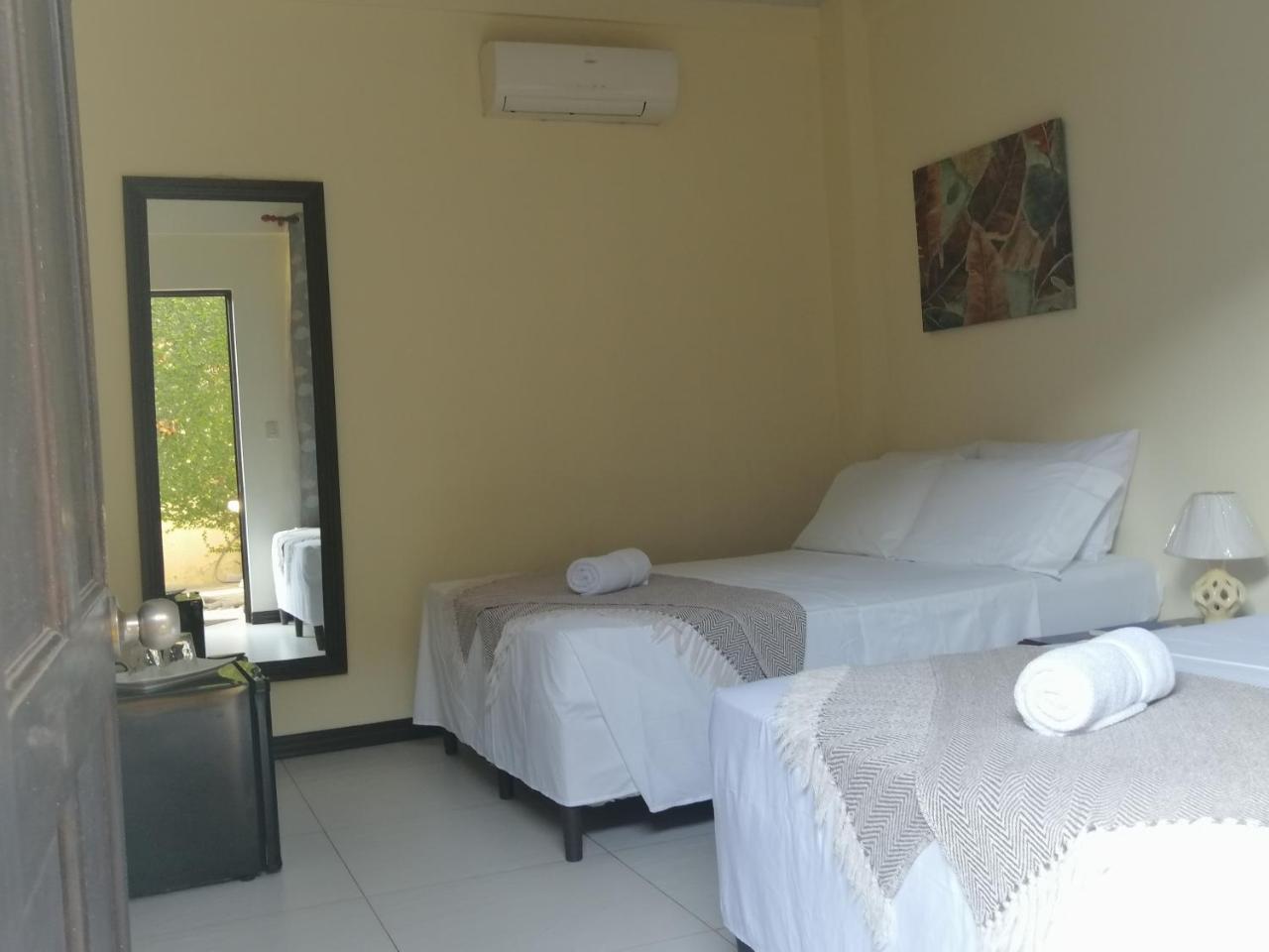 Cabinas Gosen 3* Puntarenas