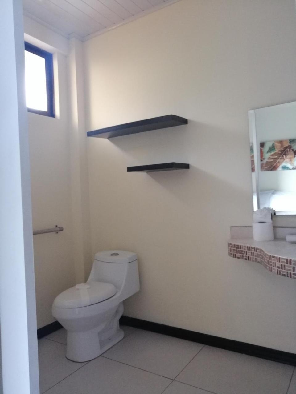 Cabinas Gosen Hotel