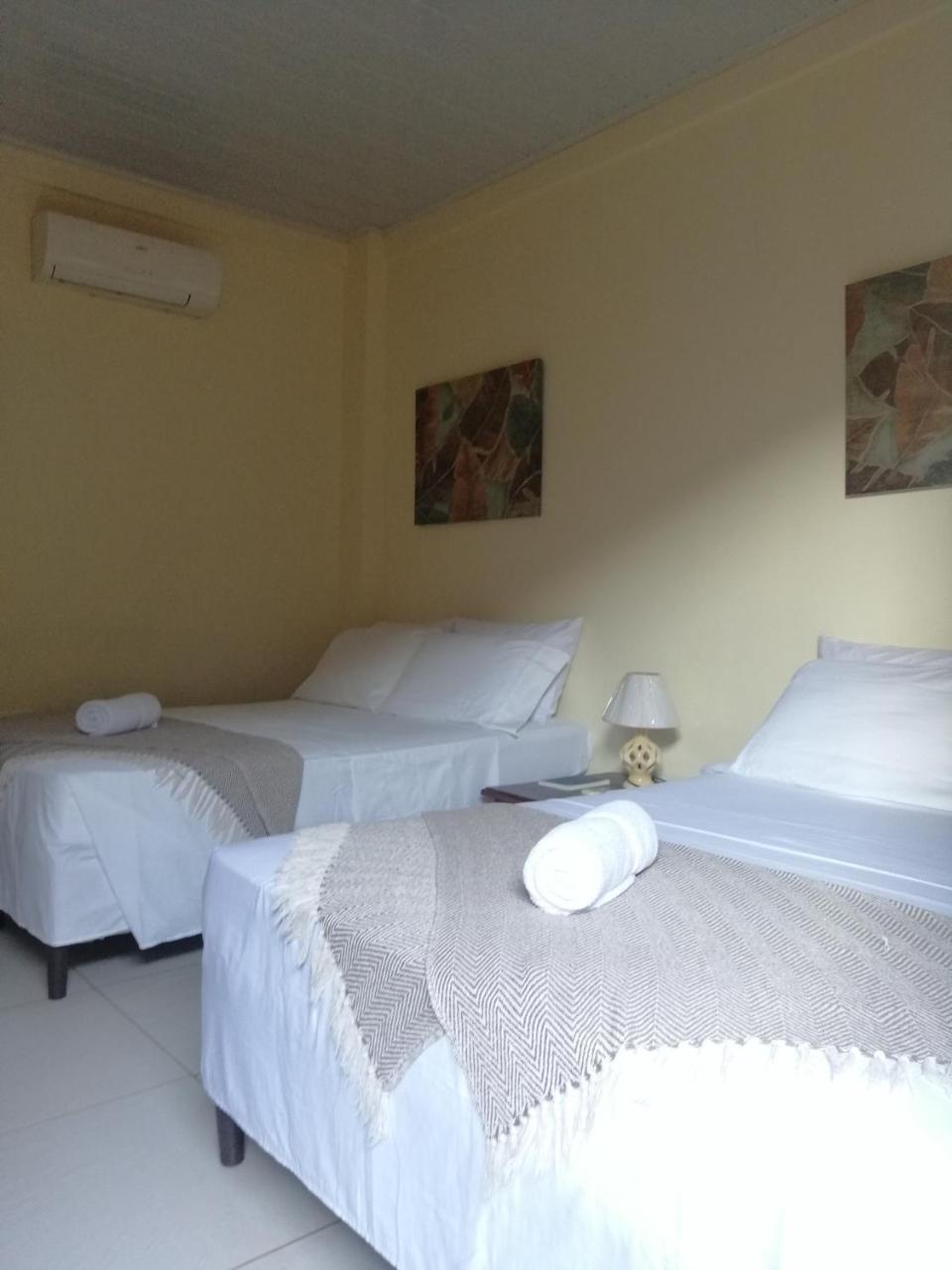 Cabinas Gosen Puntarenas